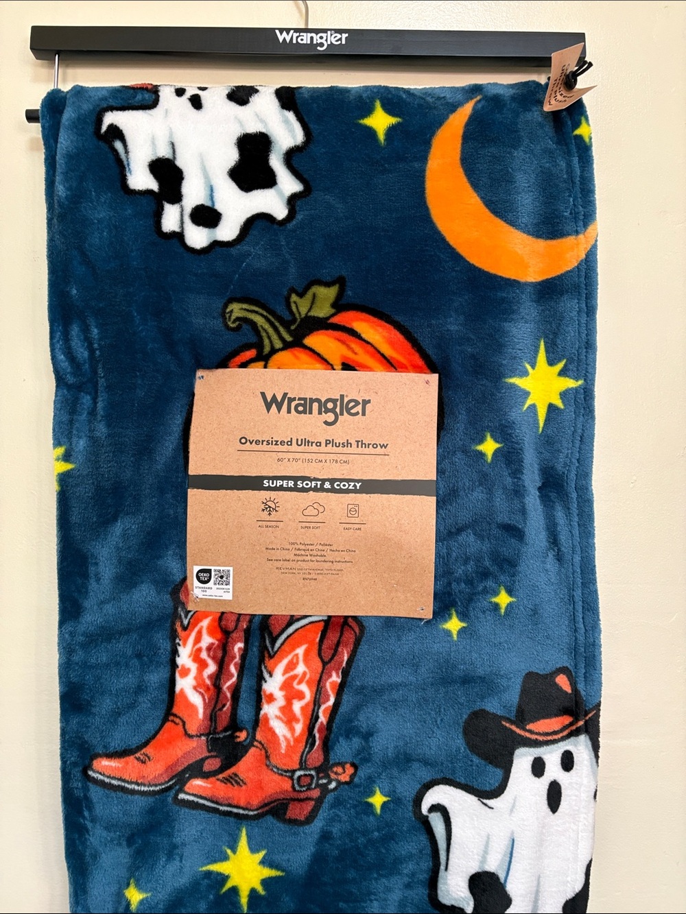 NWT Wrangler Halloween Inspired Oversized Ultra Plus Throw